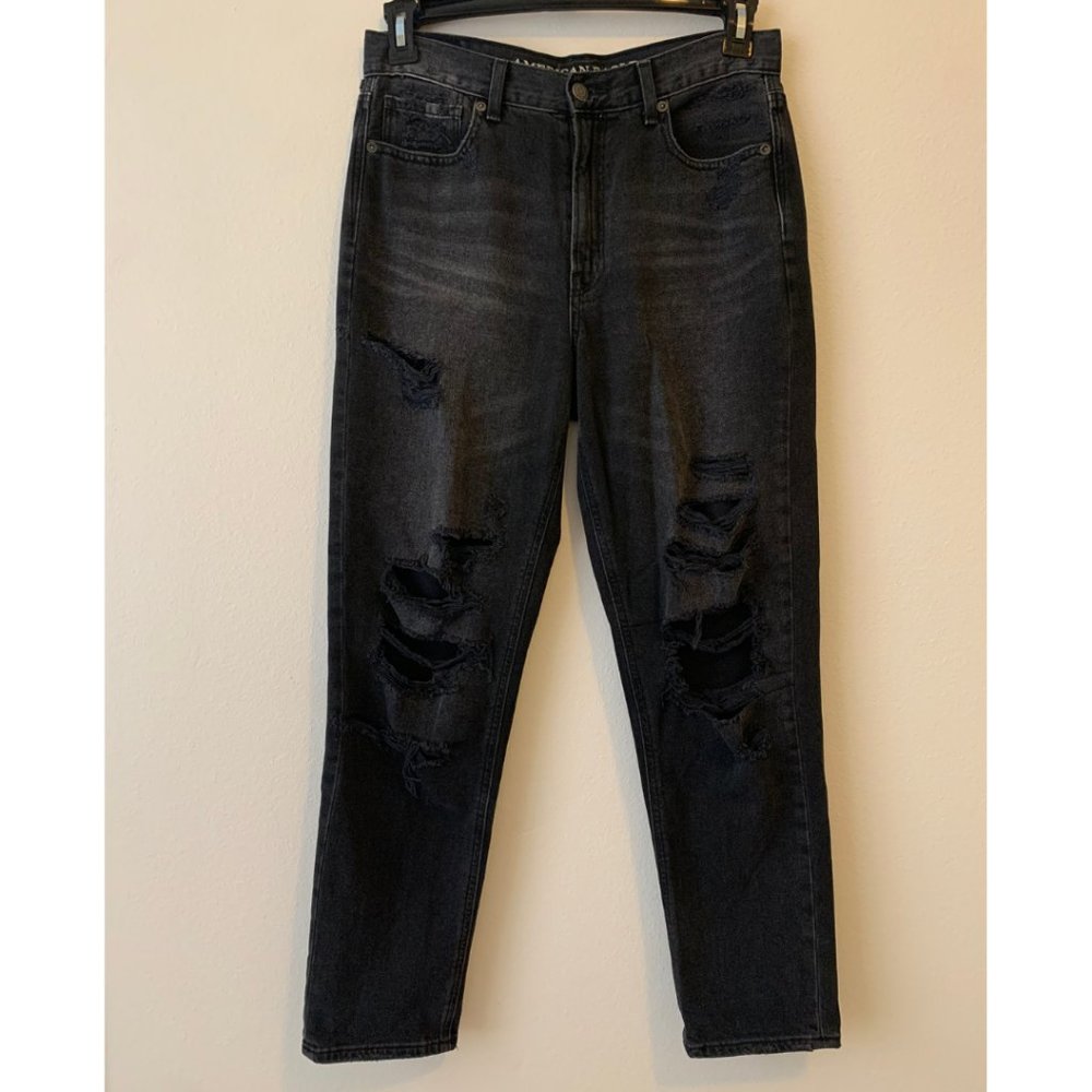 American Eagle Black Distressed Mom Jean